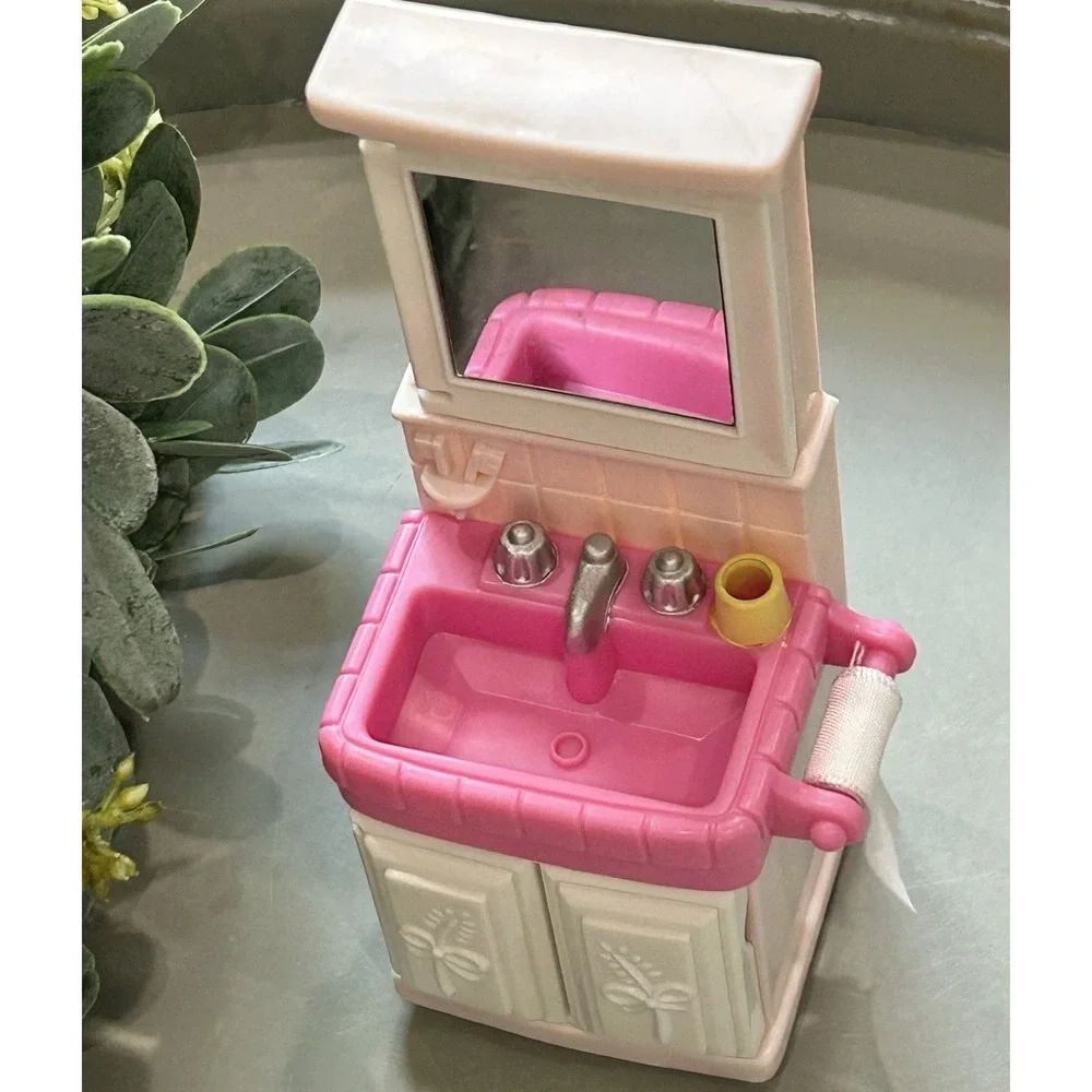Dollhouse Pink Bathroom Sink Mirror Vanity 1999 Fisher Price Loving‎ Family